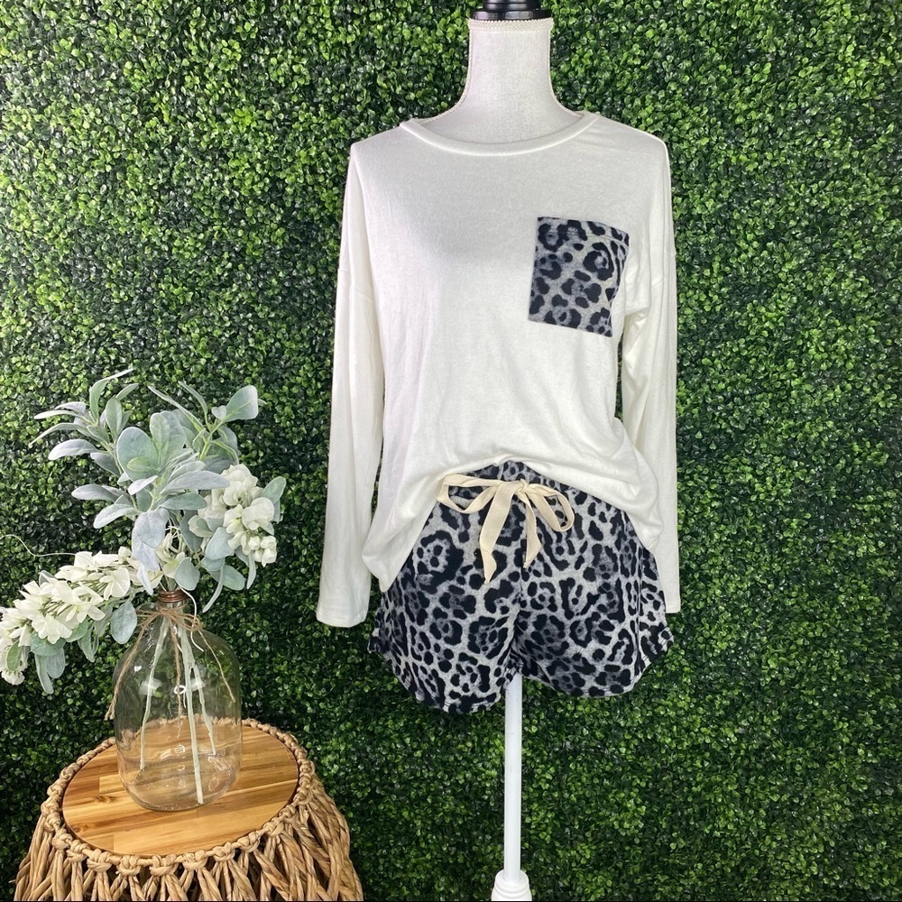 Spot me lounge wear set